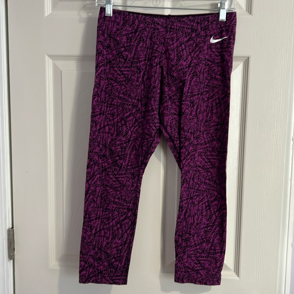 Nike cropped leggings